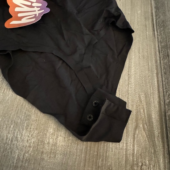 Yitty XS black smoothed thong bodysuit, rounded neckline - Picture 5 of 5